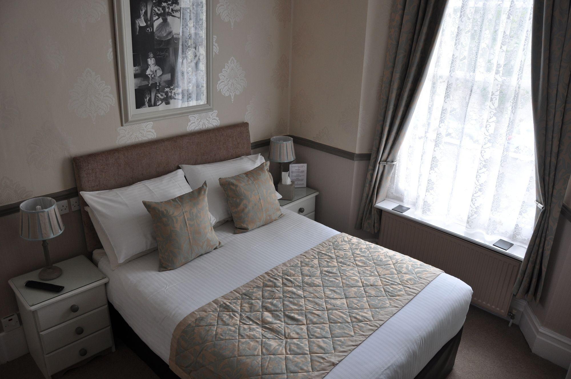 Abbeyfield Vintage Style Boutique B&B Torquay Exterior photo